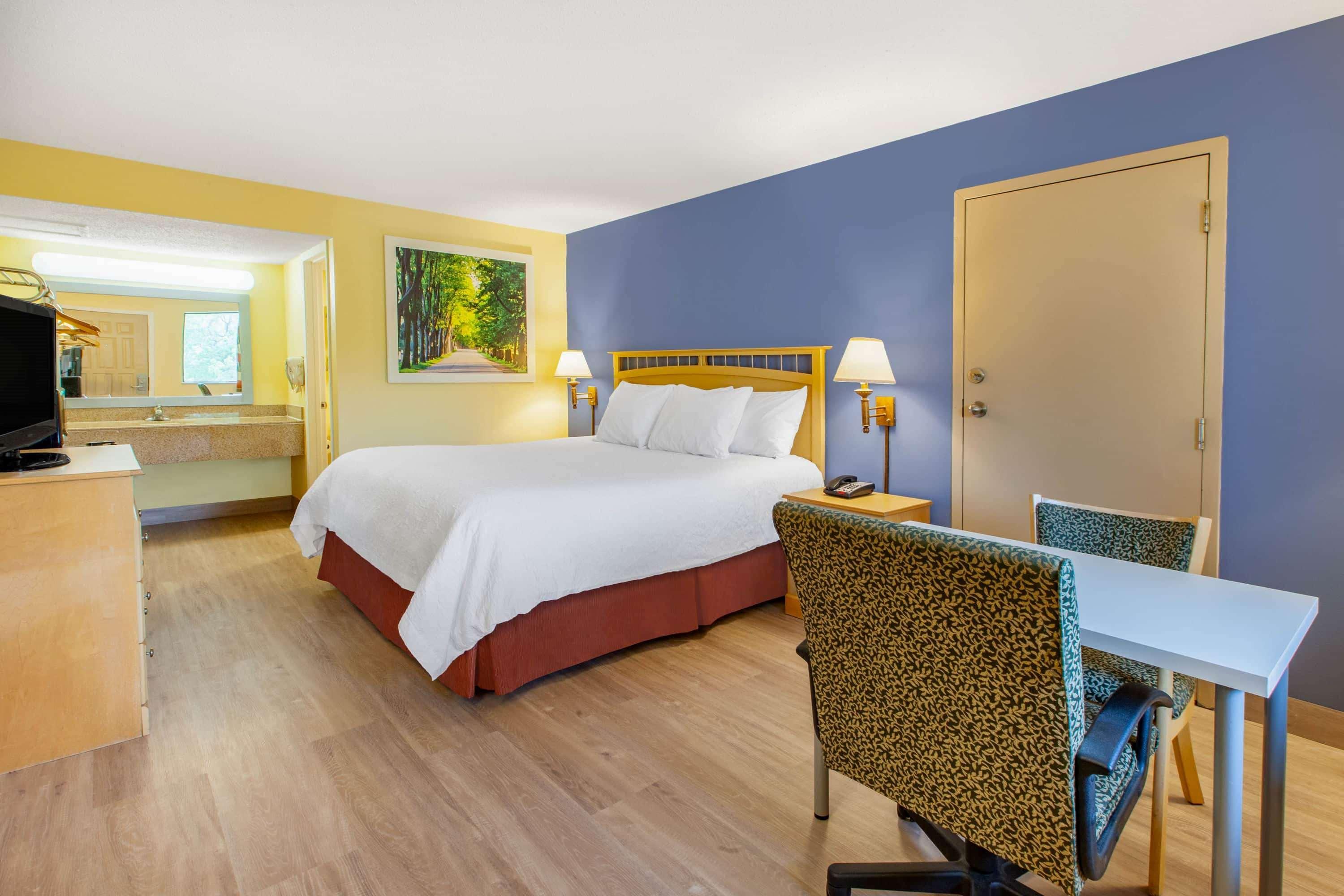 Days Inn By Wyndham Grantville Ngoại thất bức ảnh